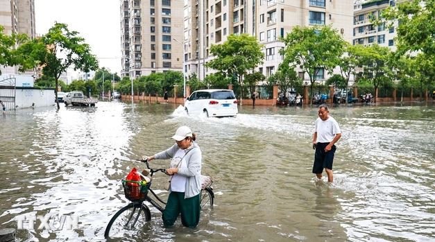 রেকর্ড বৃষ্টিতে জাপানে নিহত ৪, নারিতা বিমানবন্দরে আটকা হাজার...