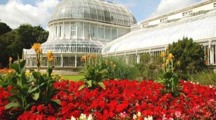 বিশ্বের অন‍্যতম প্রাচীন ও বৃহত্তম বোটানিক‍্যাল গার্ডেন  লন্ড...