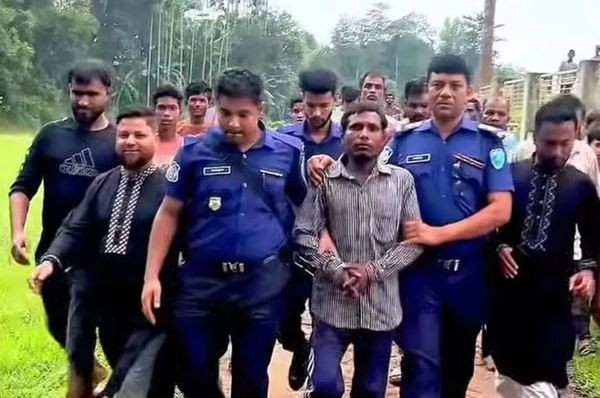 জুড়ীতে স্ত্রীর গলা কেটে হত্যা থানায় আত্মসমর্পণ স্বামীর