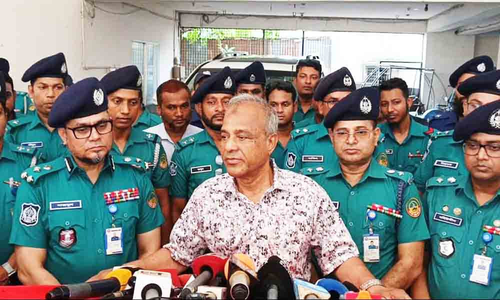 মামলা বাণিজ্যর সঙ্গে জড়িতদের বিরুদ্ধে কঠোর ব্যবস্থা নেওয়া হব...