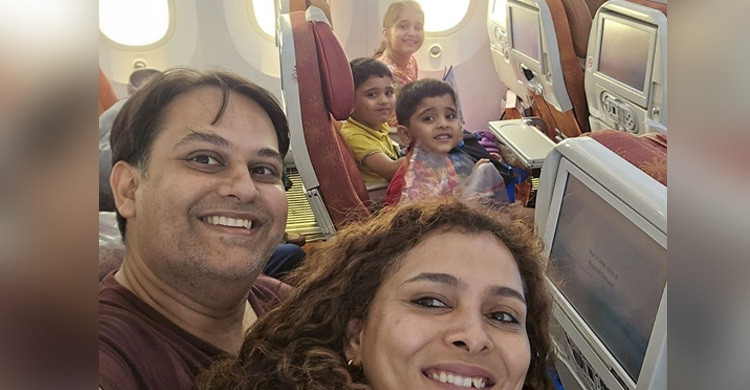 ভারতে প্লেন দুর্ঘটনা চিকিৎসক দম্পতি ও তিন শিশুর করুণ বিদায়ে...