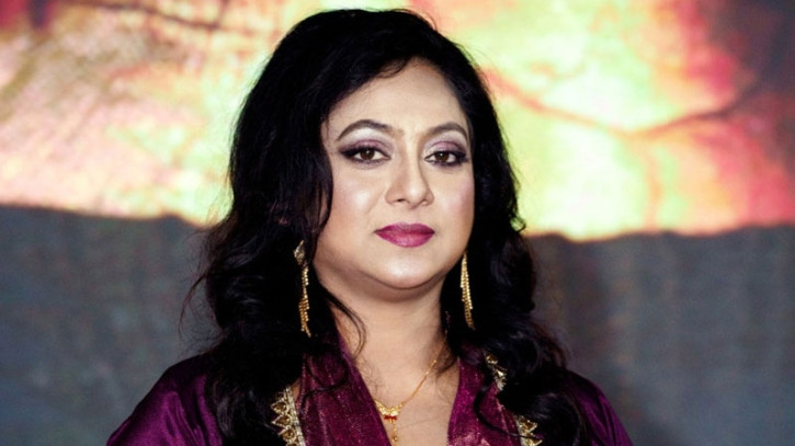 ফেসবুক নিয়ে বিপাকে শাবনূর, আইনি পদক্ষেপ নিচ্ছেন চিত্রনায়িকা