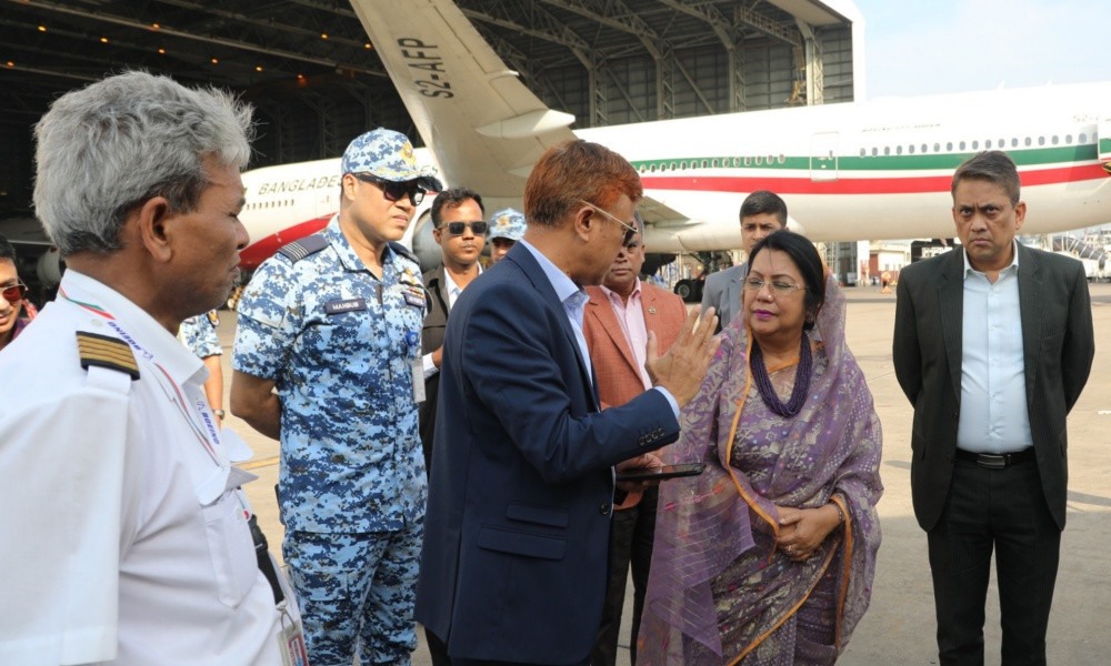 আকস্মিক বিমানবন্দর পরিদর্শনে মন্ত্রী, দুর্নীতির বিরুদ্ধে জির...