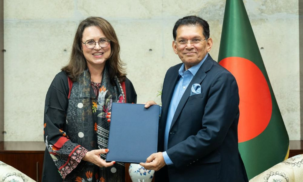 পররাষ্ট্রমন্ত্রীর সঙ্গে আইওএম-এর নবনিযুক্ত চিফ অব মিশনের সাক...