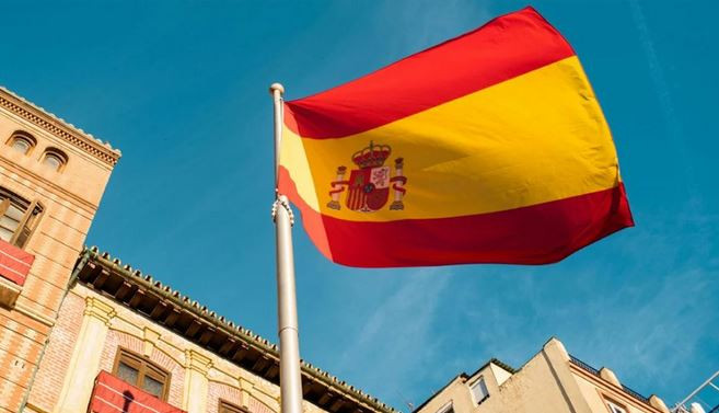 স্পেনে বৈধতা পাচ্ছেন ৫ লাখ অভিবাসী, সুখবরের অপেক্ষায় বাংলাদে...