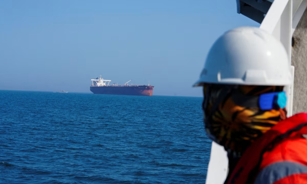 মার্কিন নৌ-অবরোধ ইরানের ২১ জাহাজ ফিরিয়ে দেওয়ার দাবি সেন্টকমে...