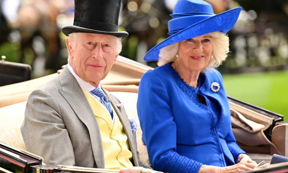 সম্পর্কের ঘনিষ্ঠতা বাড়াতে যুক্তরাষ্ট্রে যাচ্ছেন ব্রিটিশ রাজদ...