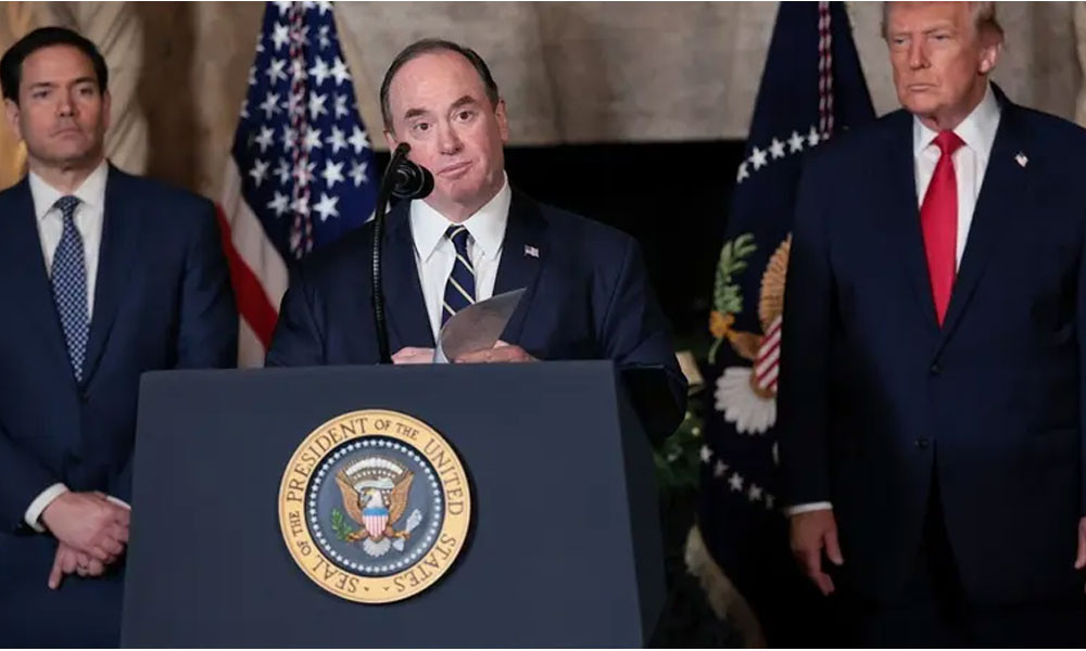 মার্কিন নৌবাহিনীর সচিবের হঠাৎ পদত্যাগ, তৎক্ষণাৎ কার্যকর