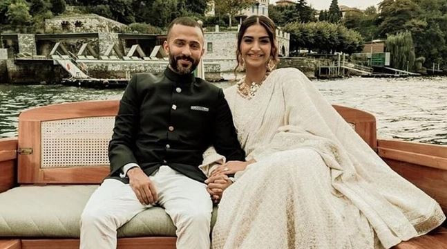 লন্ডনে পরিচারকদের জন্য ফ্ল্যাট কিনে বিতর্কে সোনম ও তার স্বাম...
