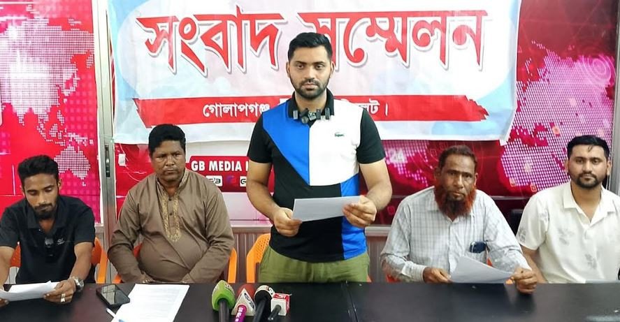 গোলাপগঞ্জে টাকা আত্মসাতের অভিযোগে মামলা  দেওয়ায় ধর্ষণ মামলা...