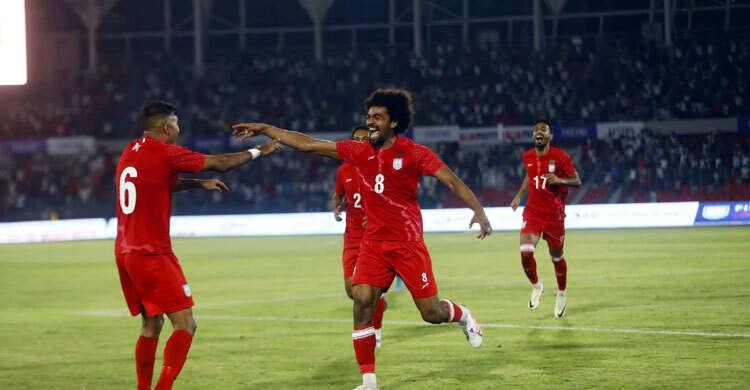 হামজার গোল, ফাহামিদুলের অভিষেক আর জয়ে রাঙানো সন্ধ্যা
