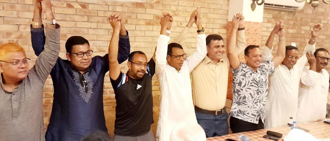 তারেক রহমানের নির্দেশে ঝিনাইদহ জেলা বিএনপির আয়োজনে একই মঞ্চে...