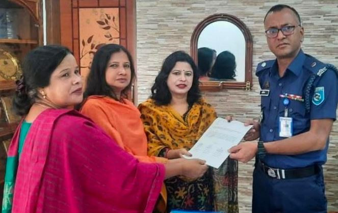 ৭০ বছরের বৃদ্ধার ধর্ষণ ঘটনার বিচারের দাবিতে স্মারকলিপি