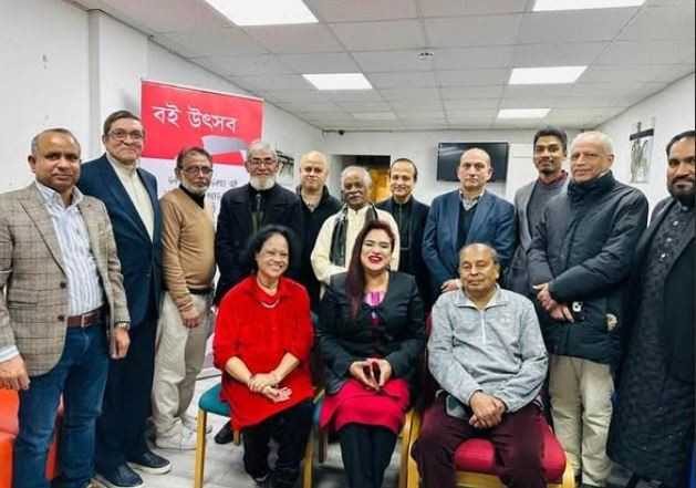 ‘বাংলাদেশ রাহুমুক্ত হউক’ প্রত্যয়ে কবিকণ্ঠ-এর বই উৎসব অনুষ্ঠ...