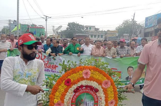 ঝিনাইদহে বর্ণাঢ্য আয়োজনের মধ্য দিয়ে মহান মহান স্বাধীনতা দিবস...