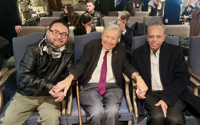 টিনা মেরি ভ‍্যালোনের ফিউনারেলে খোকন ও মানিক