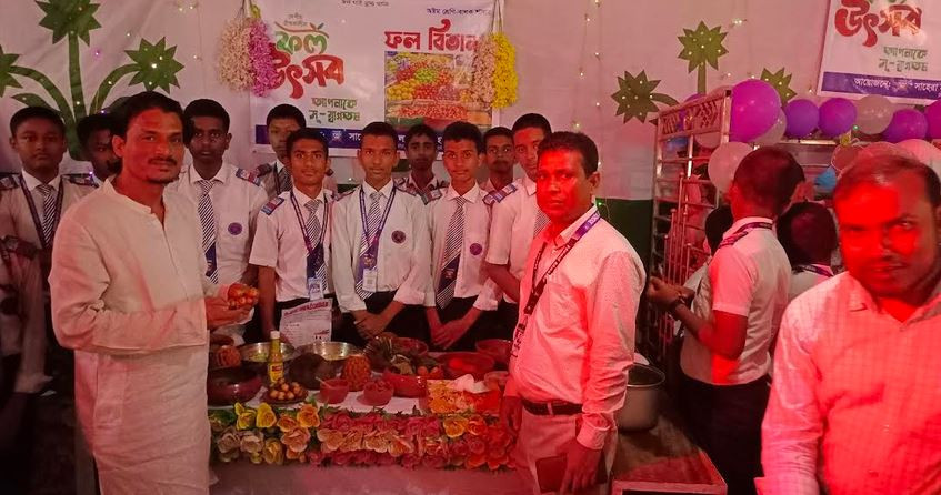 ভালুকায় বিদ্যালয় ফল মেলা ও মৌসুমি ফল উৎসব