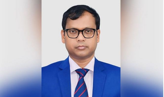 সিলেটের ডিসিসহ তিন কর্মকর্তাকে হাইকোর্টের শোকজ