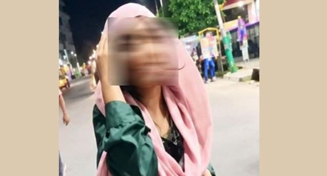 সিলেটে যে অপরাধে তরুণীকে পুলিশে দিল জনতা