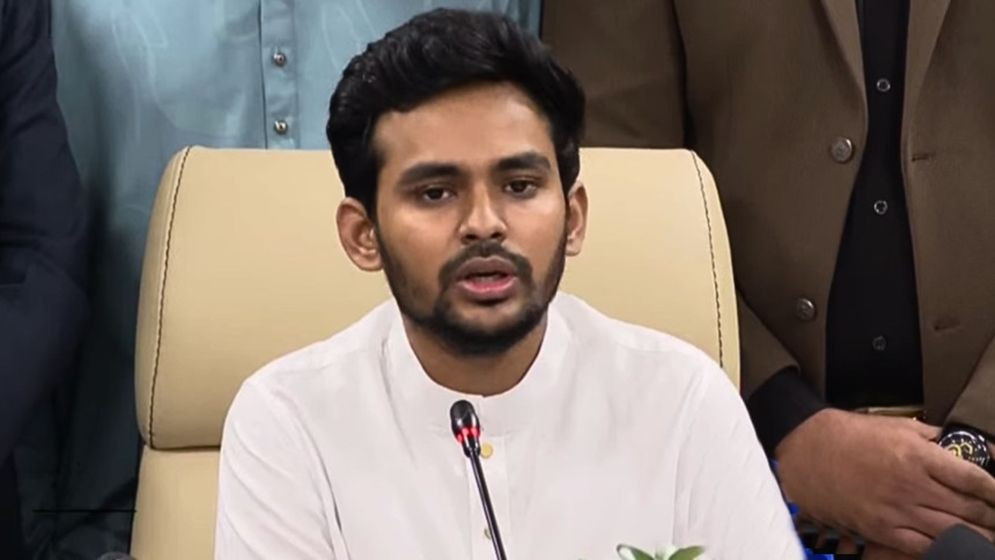 নির্বাচন করার ঘোষণা দিয়ে যে বার্তা দিলেন আসিফ মাহমুদ