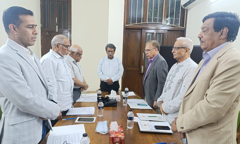 চব্বিশের গণ-অভ্যুত্থানে শহীদদের প্রতি ঐকমত্য কমিশনের শ্রদ্ধা...