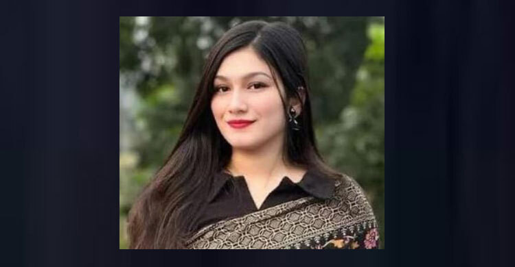 মহসিন কলেজ ছাত্রলীগ নেত্রীকে পুলিশে দিলো শিক্ষার্থীরা