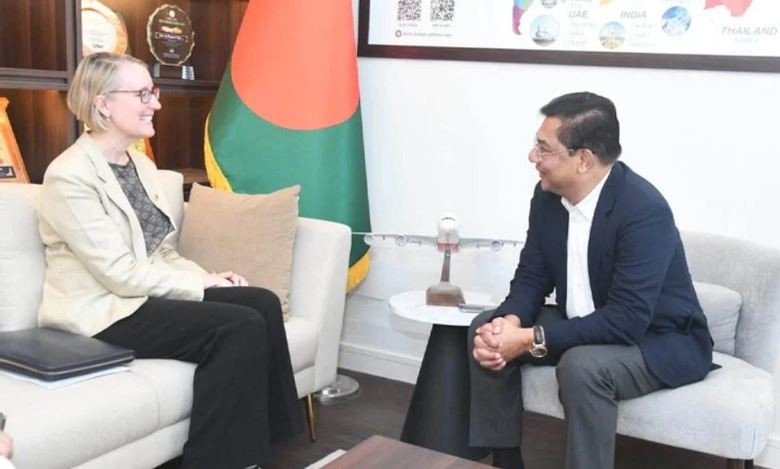 বিমানমন্ত্রীর সঙ্গে ব্রিটিশ হাইকমিশনারের সৌজন্য সাক্ষাৎ