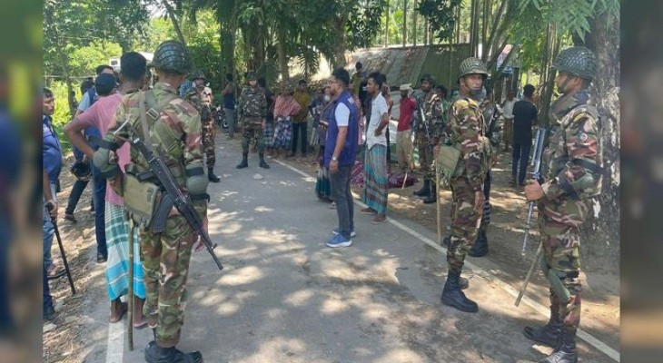 বিবিয়ানা গ্যাস ফিল্ড এলাকায় টমটম ও সিএনজি ভাড়া নিয়ে চার গ্রা...