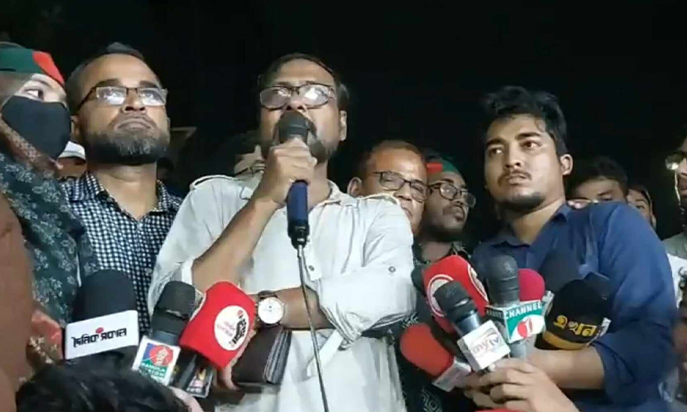 সরকার দাবি মানায় জবি শিক্ষার্থীদের আন্দোলন সমাপ্তি