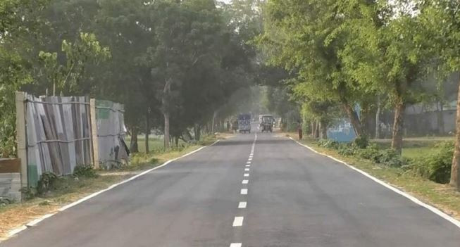 শ্রীমঙ্গলে সড়কে ঝরলো ৩ প্রাণ