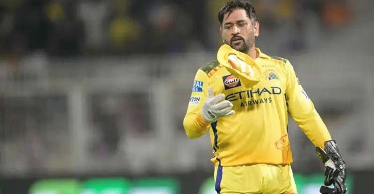 শেষ ওভারে ধোনির ছক্কা, রোমাঞ্চকর জয় চেন্নাইয়ের