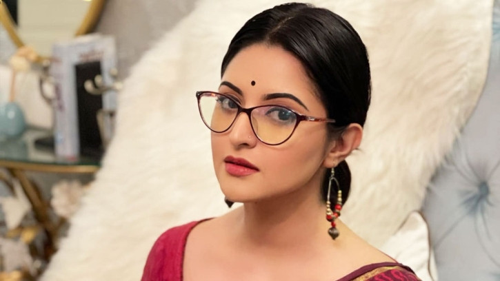 গর্ভবতী মা ও নবজাতকদের পাশে পরীমনি