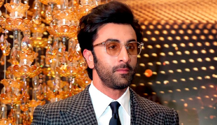 রণবীর কাপুরকে নিয়ে আসছে ‘ধুম ৪’