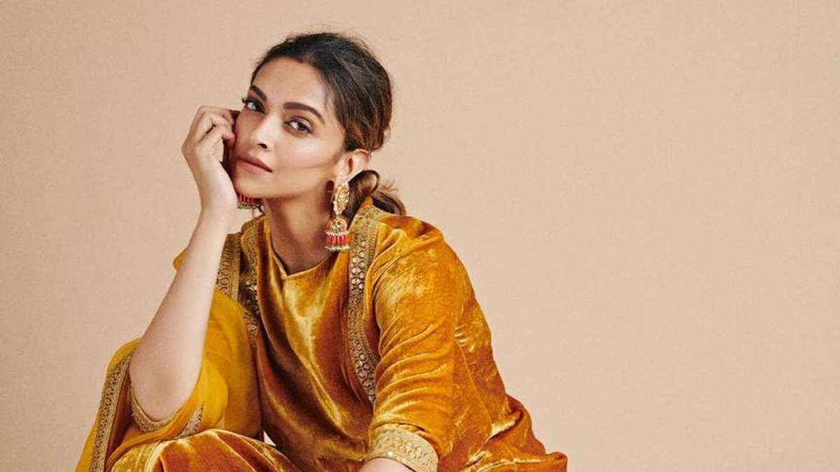 একের পর এক সিনেমা থেকে বাদ পড়ছেন দীপিকা