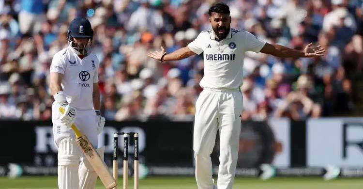 ভারতের রানপাহাড়ের জবাবে শুরুতেই বিপদে ইংল্যান্ড