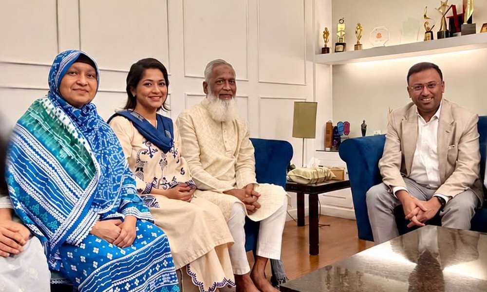 বাঁধনের খোঁজ নিতে বাসায় পররাষ্ট্র প্রতিমন্ত্রী