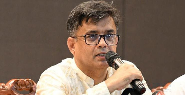 যেকোনো ক্যাডার কর্মকর্তাকে রাজস্বনীতি বিভাগের সচিব নিয়োগ দেও...