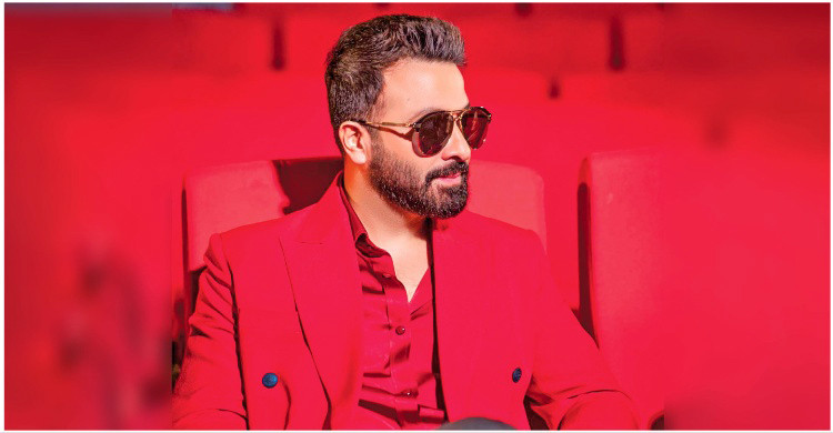 সত্যিই কি ৩ কোটি পারিশ্রমিক নিচ্ছেন শাকিব, যা বললেন প্রযোজক