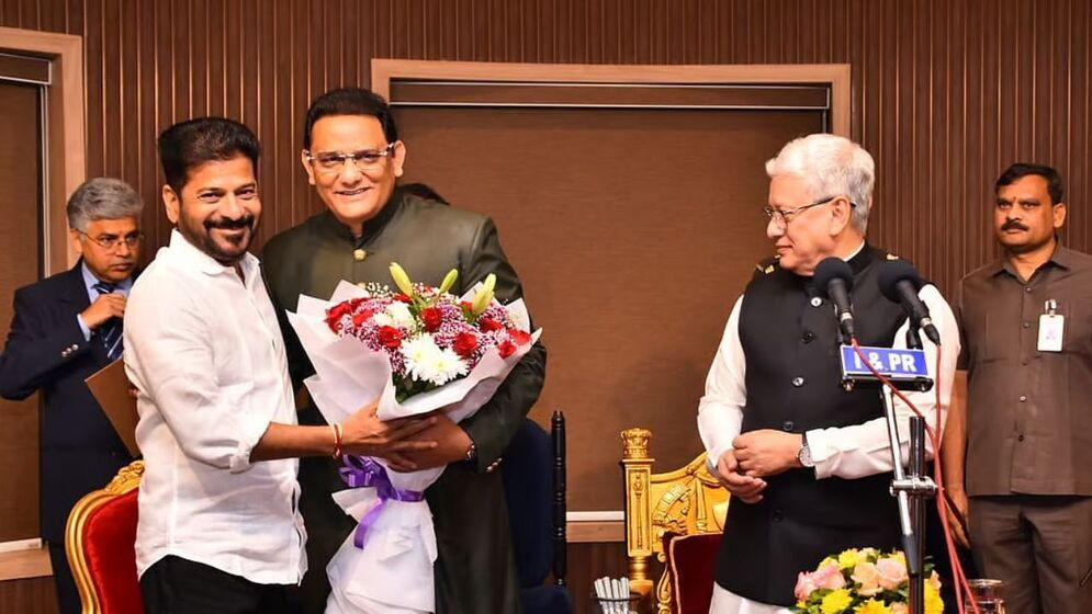 তেলেঙ্গানা রাজ্য সরকারের মন্ত্রী হিসেবে শপথ নিলেন মোহাম্মদ আ...