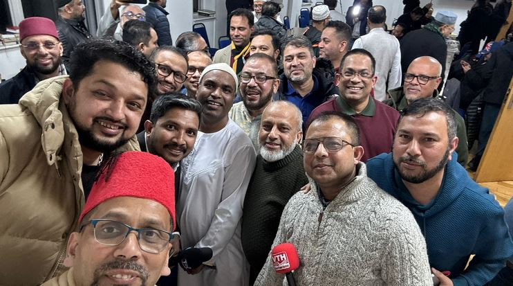 পূর্ব লণ্ডনে অনুষ্ঠিত ১৫তম  সেহরী পার্টিতে আগত সাংবাদিক ও লে...