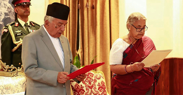 নেপালের প্রধানমন্ত্রী হিসেবে শপথ নিয়ে ইতিহাস গড়লেন সুশীলা কা...