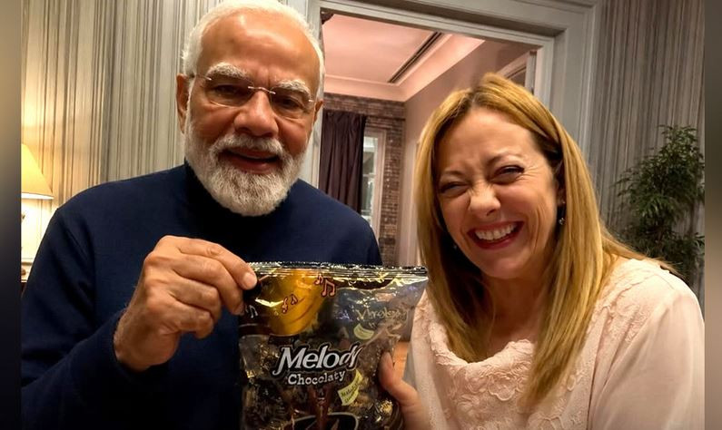 এক টাকার টফি চকোলেট এখন কূটনীতির প্রতীক