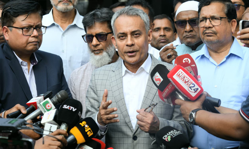 নিরাপদ ও স্বস্তিদায়ক ঈদযাত্রা নিশ্চিতে টার্মিনাল পরিদর্শনে স...