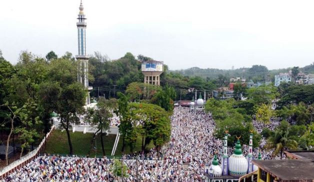 সিলেট শাহী ঈদগাহে লাখো মুসল্লির নামাজ আদায়, মুসলিম উম্মাহর শ...