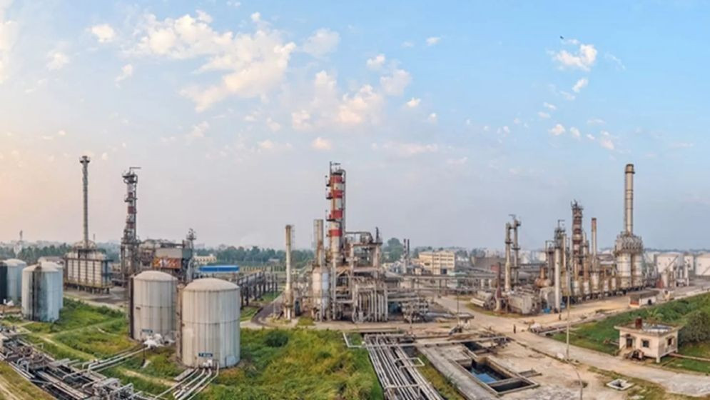 দেশের একমাত্র তেল শোধনাগার চালু আছে, জানাল মন্ত্রণালয়
