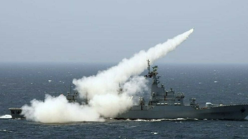 নিজস্ব প্রযুক্তির ব্যালিস্টিক মিসাইলের পরীক্ষা চালাল পাকিস্ত...