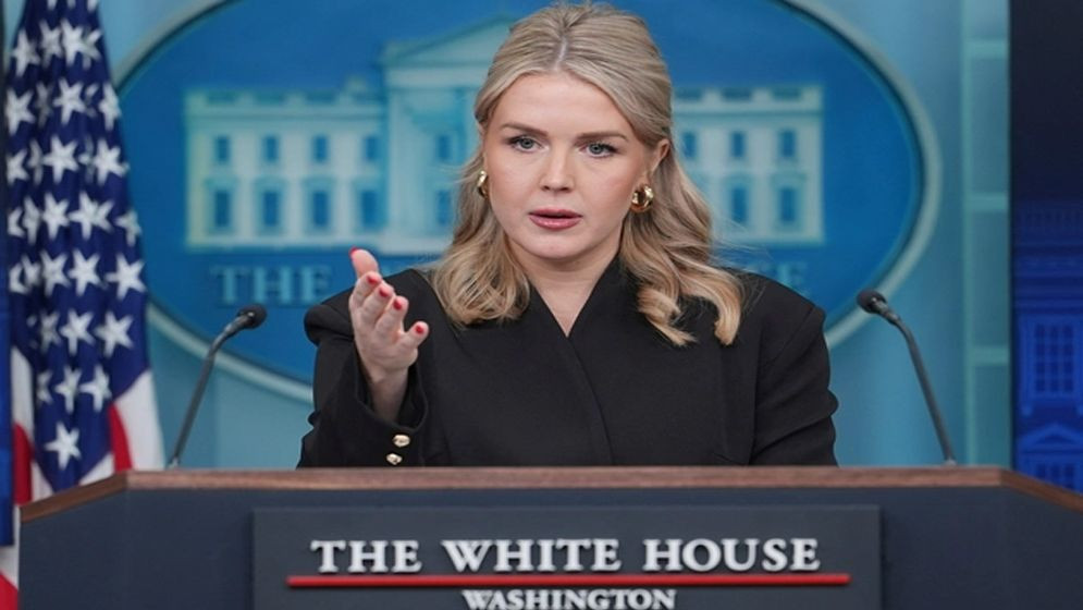 মা হচ্ছেন ট্রাম্পের প্রেস সেক্রেটারি