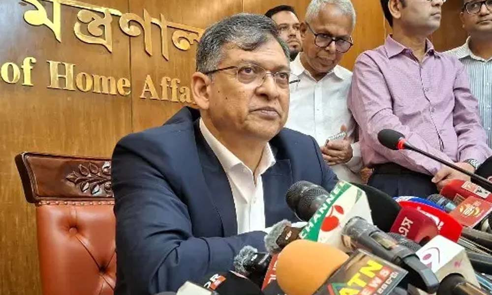 পুলিশ কর্মকর্তাদের বাধ্যতামূলক অবসর প্রসঙ্গে যা বললেন স্বরাষ...