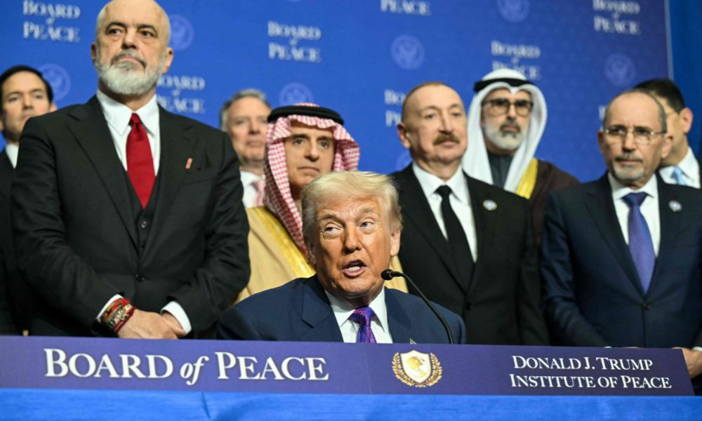 সমঝোতায় পৌঁছাতে ইরানকে ১০ দিন সময় দিলেন ট্রাম্প