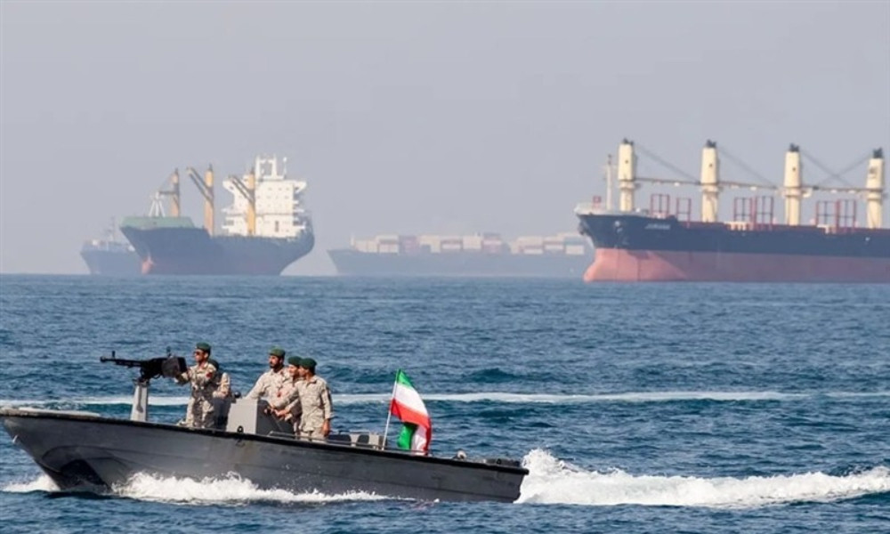 হরমুজে মার্কিন চাপ অব্যাহত, ফের বৈশ্বিক জ্বালানি সংকটের আশঙ্...